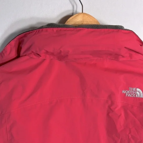 North Face Hyvent Rain Jacket size S/P - Picture 8 of 12